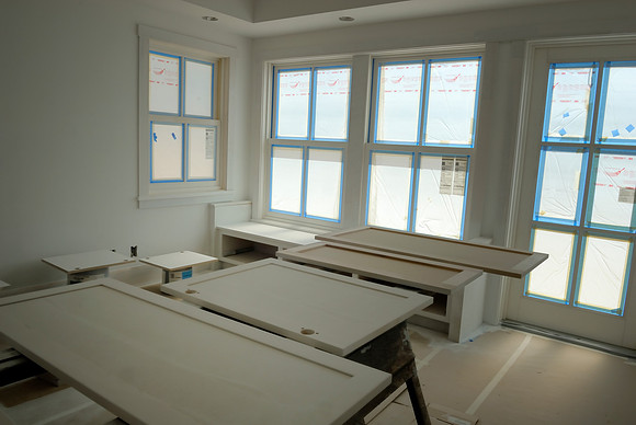 Paint shop in master bedroom