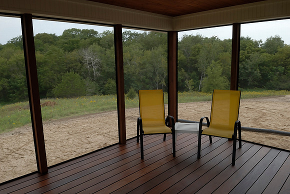 Screen porch